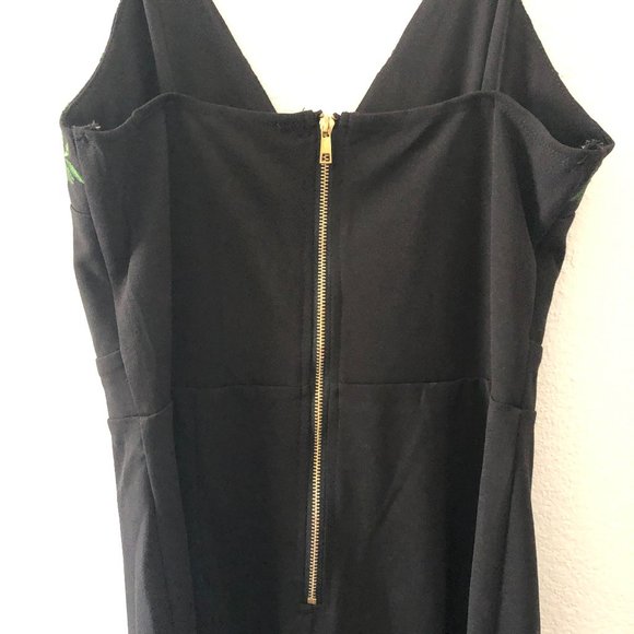 NEW Embroidered V-neck Jumpsuit - Picture 5 of 5
